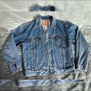 Levi’s Standard Trucker Denim Jacket